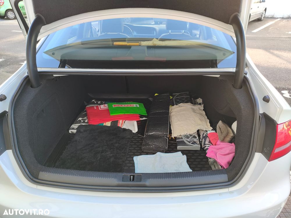 Audi A4 2.0 TDI B8 - 7