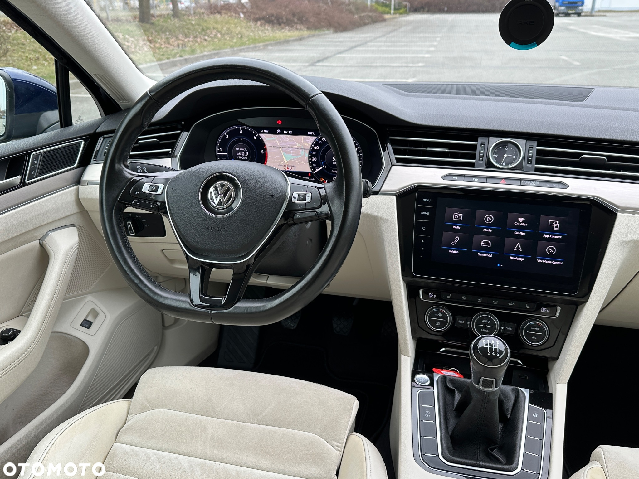 Volkswagen Passat Variant 1.6 TDI (BlueMotion Technology) Trendline - 19