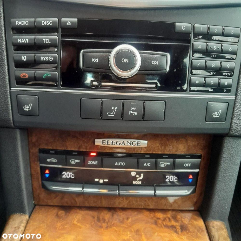 Mercedes-Benz Klasa E 350 CGI BlueEFFICIENCY 7G-TRONIC Elegance - 14