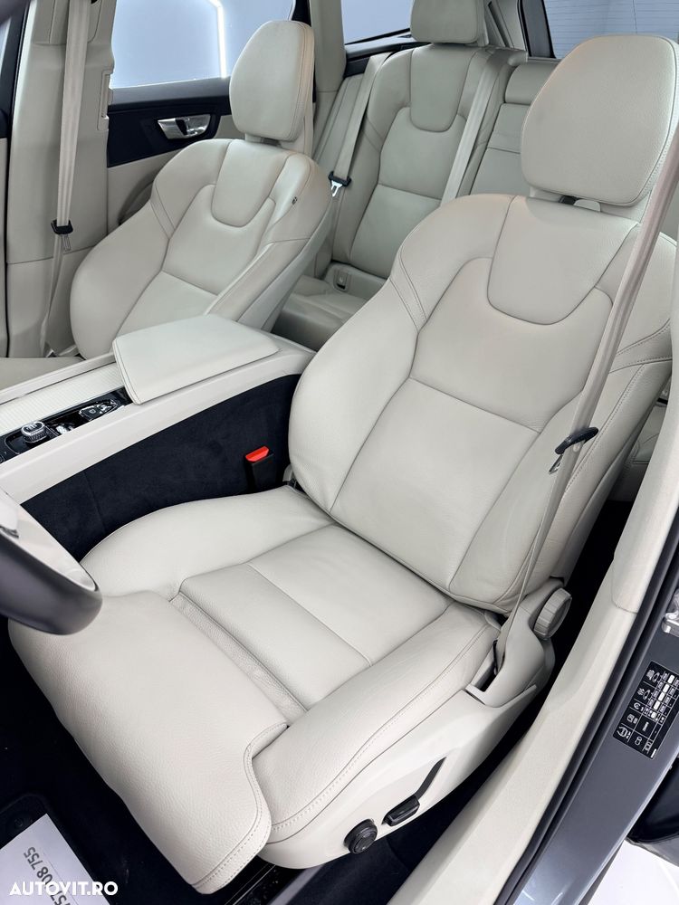 Volvo XC 60 B4 D AWD Geartronic Momentum Pro - 22