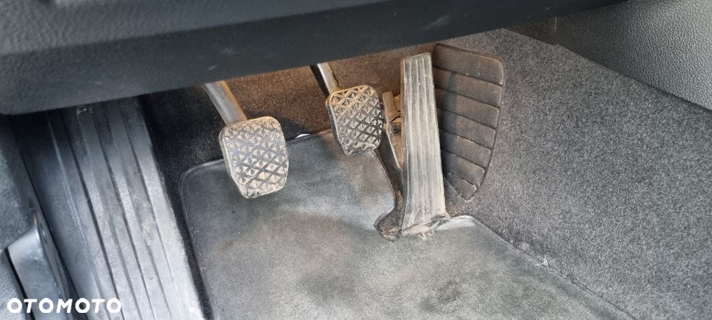 BMW Seria 1 114i - 11