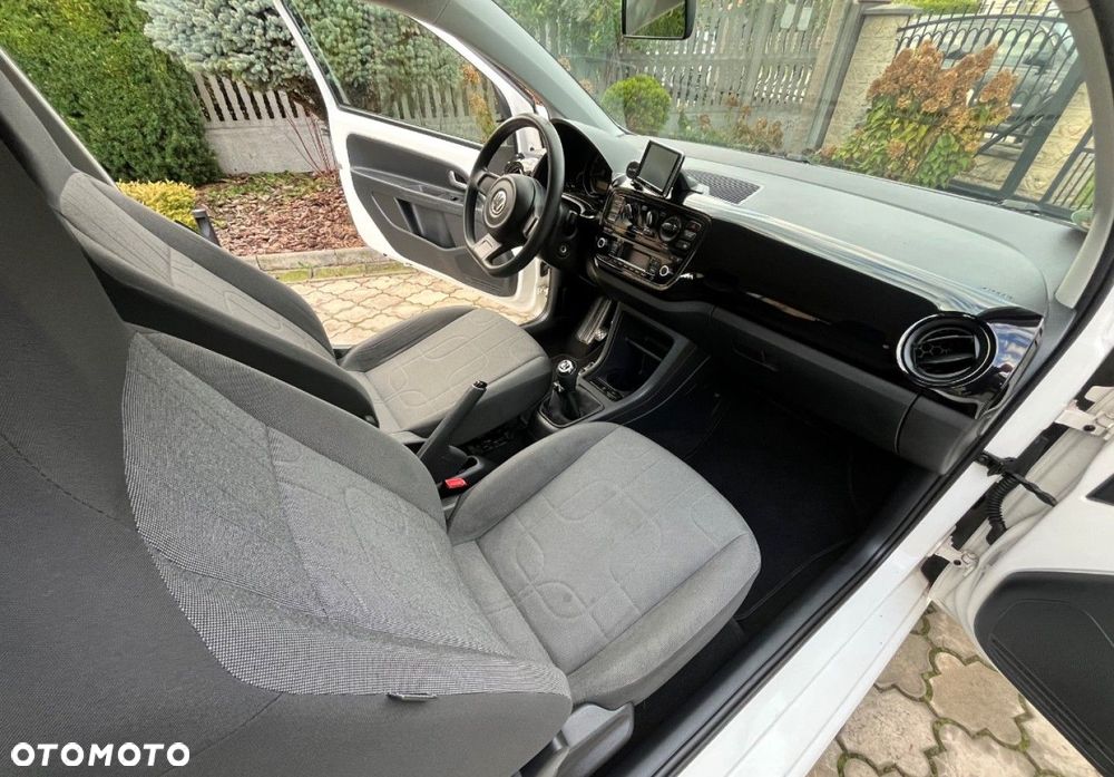 Volkswagen up! - 20