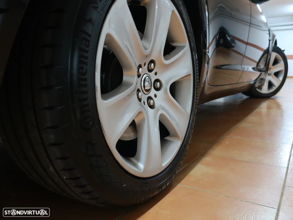 Jaguar XF 3.0 D V6 Luxury - 9