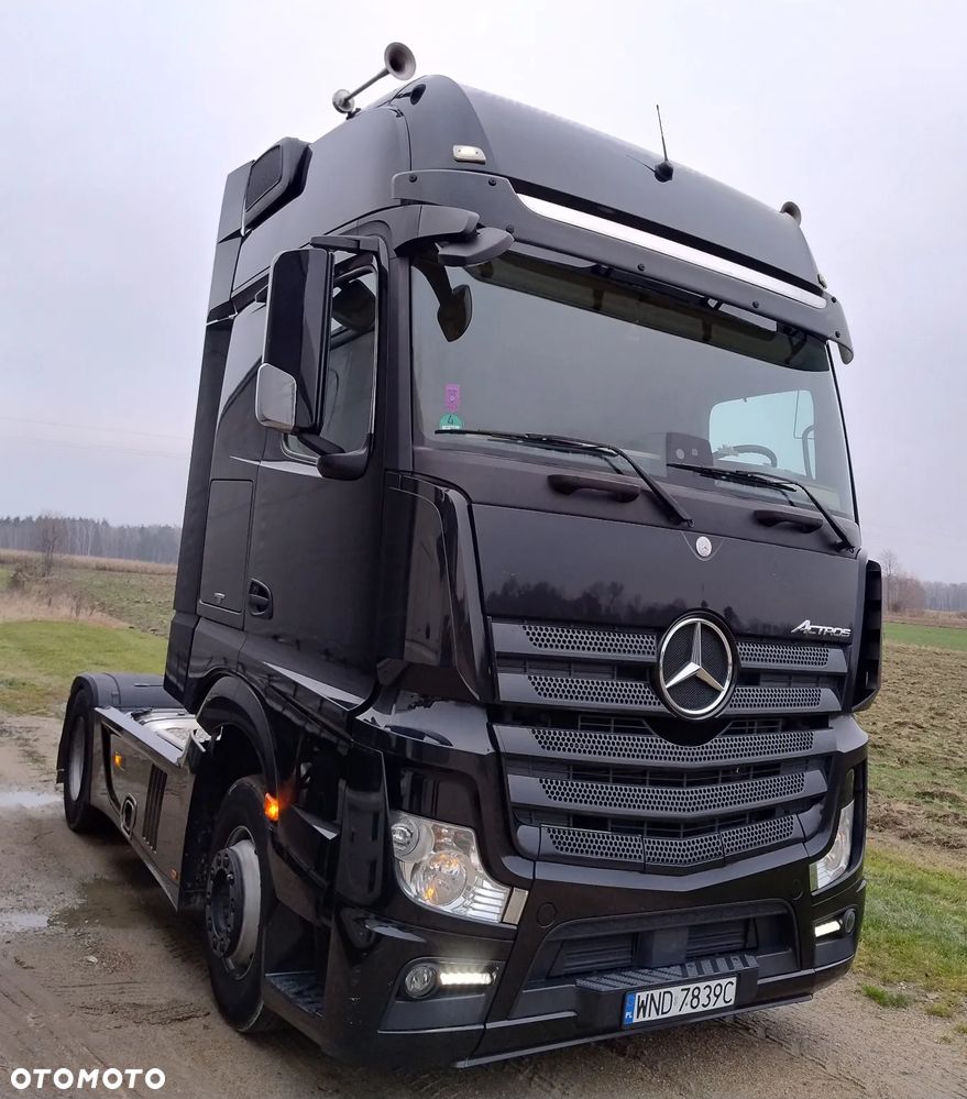 Mercedes-Benz Actros MP4 - 6