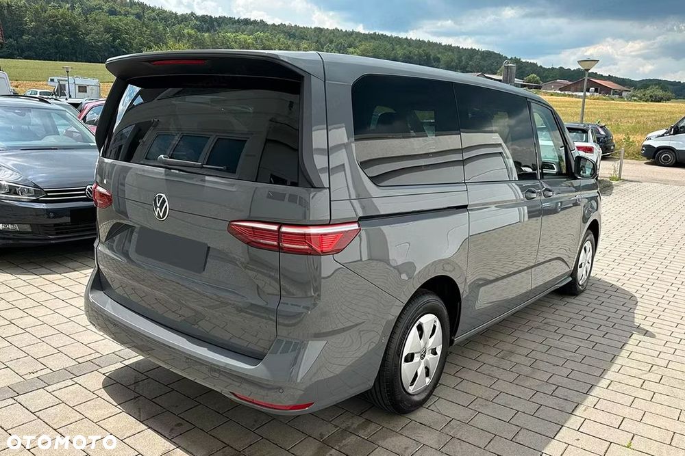 Volkswagen Multivan - 5