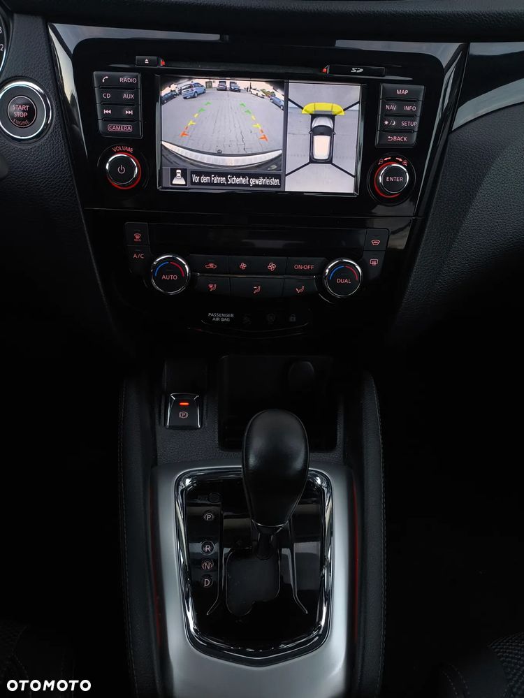 Nissan Qashqai 1.2 DIG-T Xtronic TEKNA+ - 28