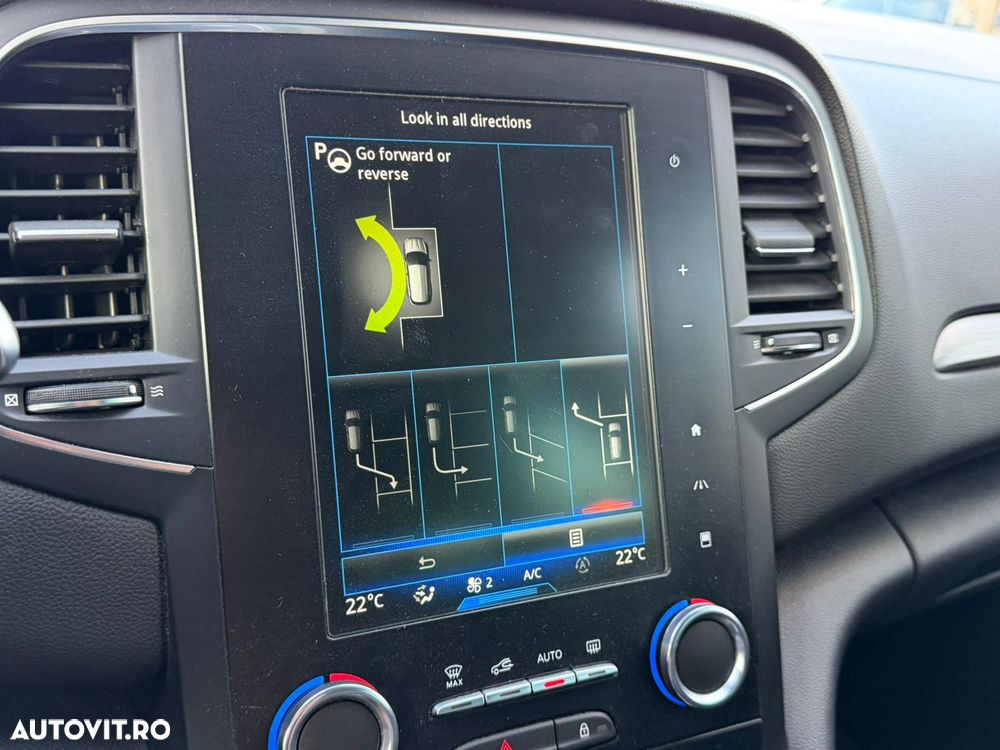 Renault Megane ENERGY TCe 140 EDC BOSE EDITION - 32