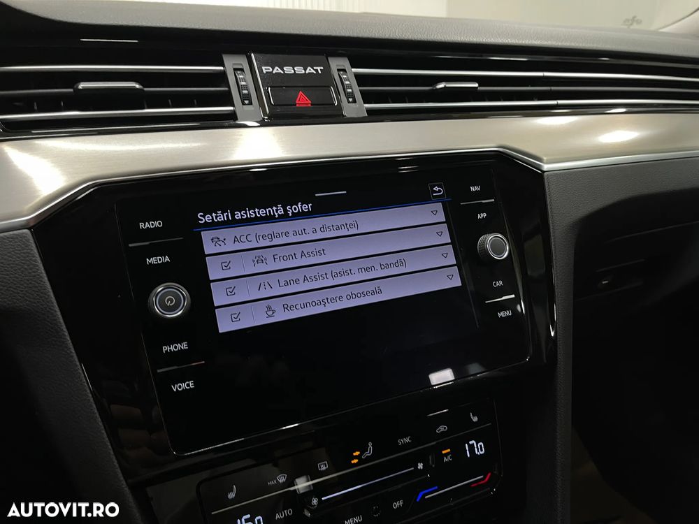 Volkswagen Passat 2.0 TDI DSG 4Mot Highline - 18