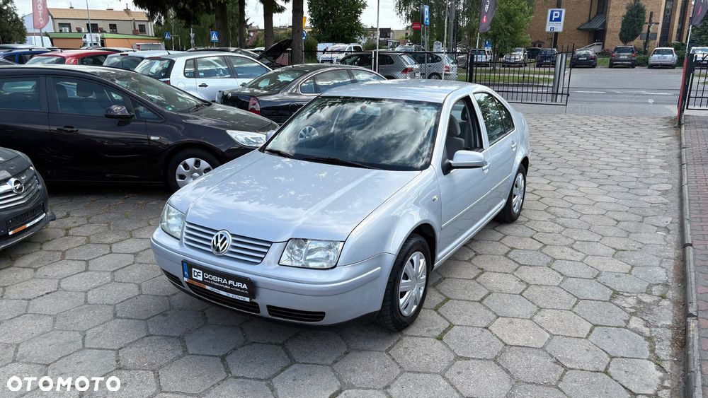 Volkswagen Bora - 1