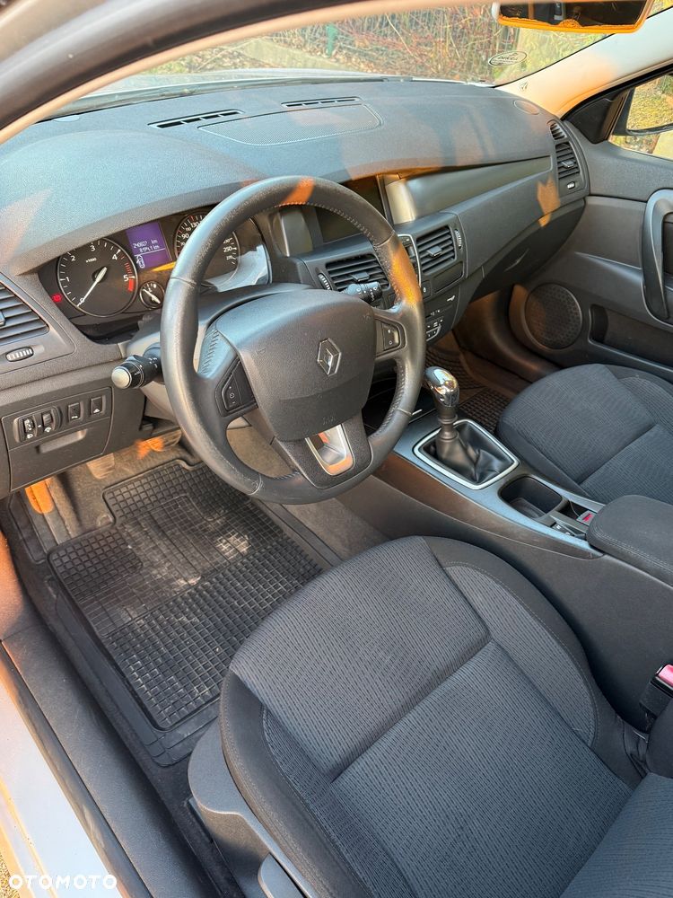 Renault Laguna 2.0 DCi FAP Expression - 10