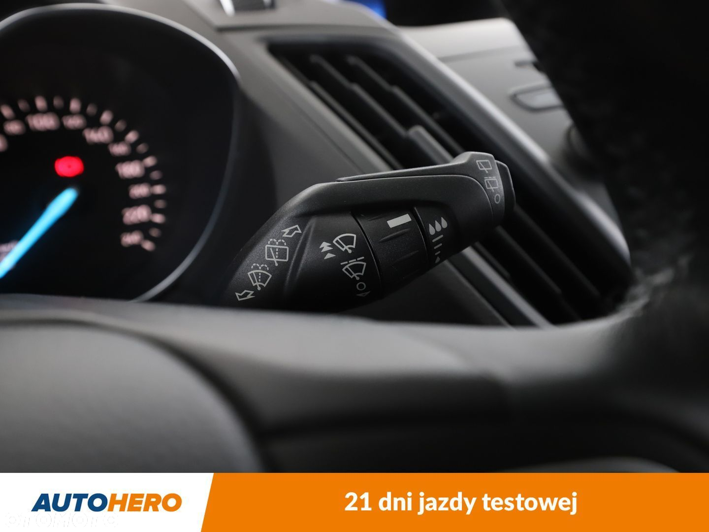 Ford Kuga - 26