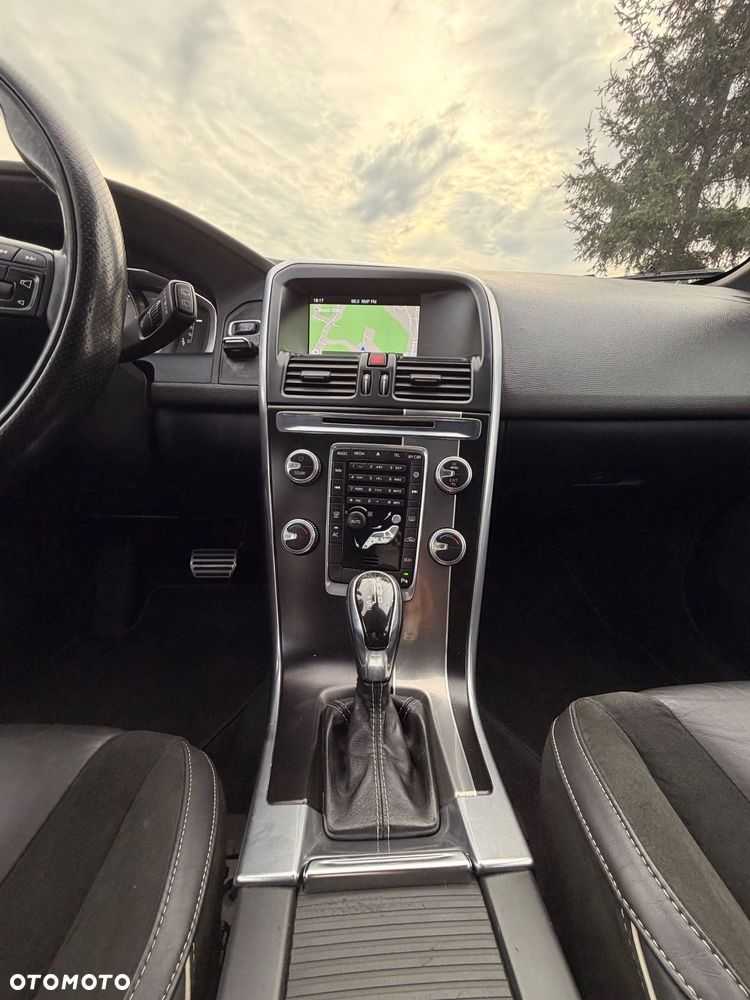 Volvo XC 60 D4 Drive-E Summum - 24