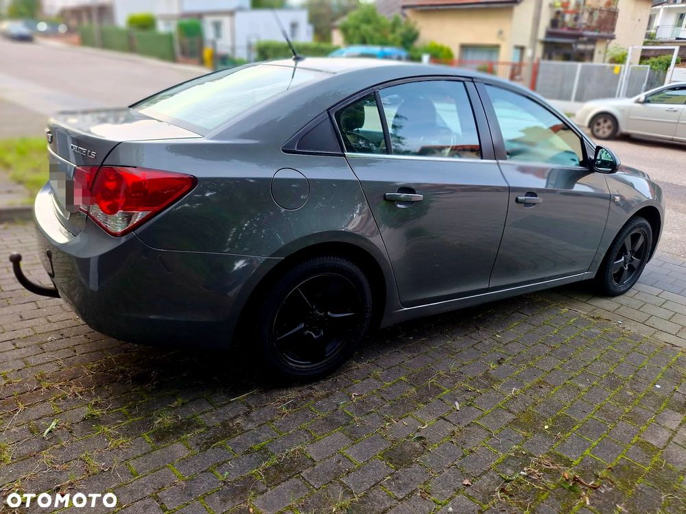 Chevrolet Cruze 1.8 LT - 30