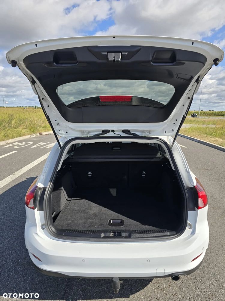 Ford Focus 1.5 EcoBlue STart-Stopp-System TITANIUM - 11