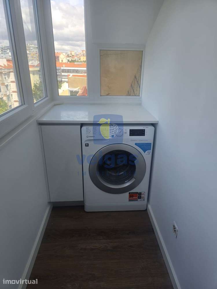 Apartamento T2 Central na Venteira, Amadora Renovado - Grande imagem: 5/17