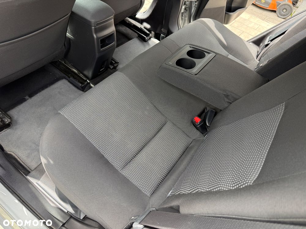 Toyota Auris Hybrid 135 Premium - 25
