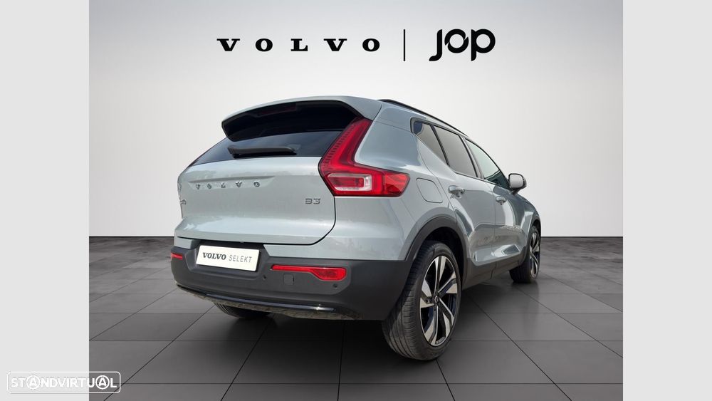 Volvo XC 40 2.0 B3 Plus Dark — fotografia 6