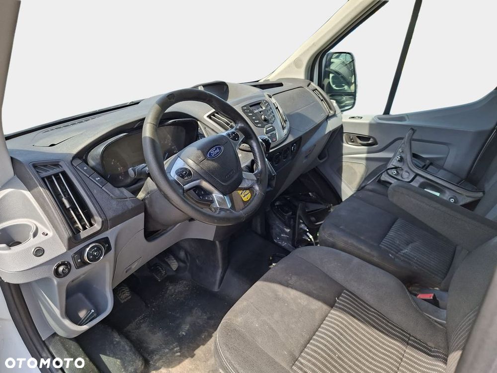 Ford Transit - 8