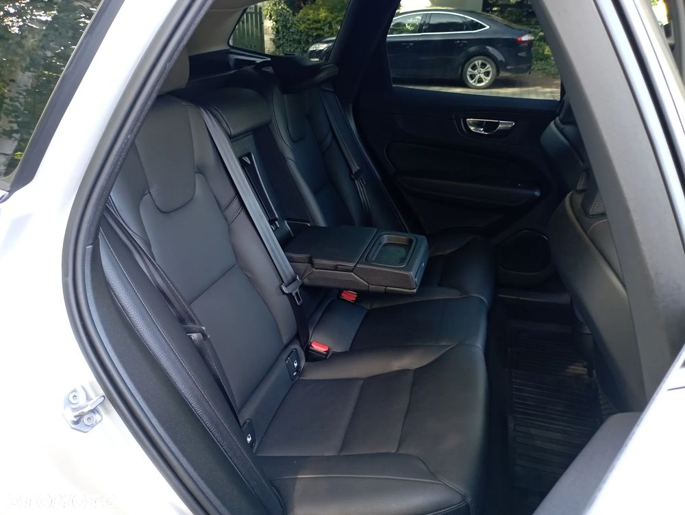 Volvo XC 60 T5 GPF Inscription - 11