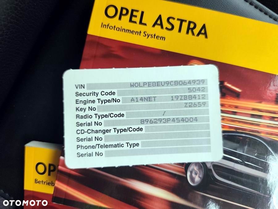 Opel Astra 1.4 Turbo Sport - 27