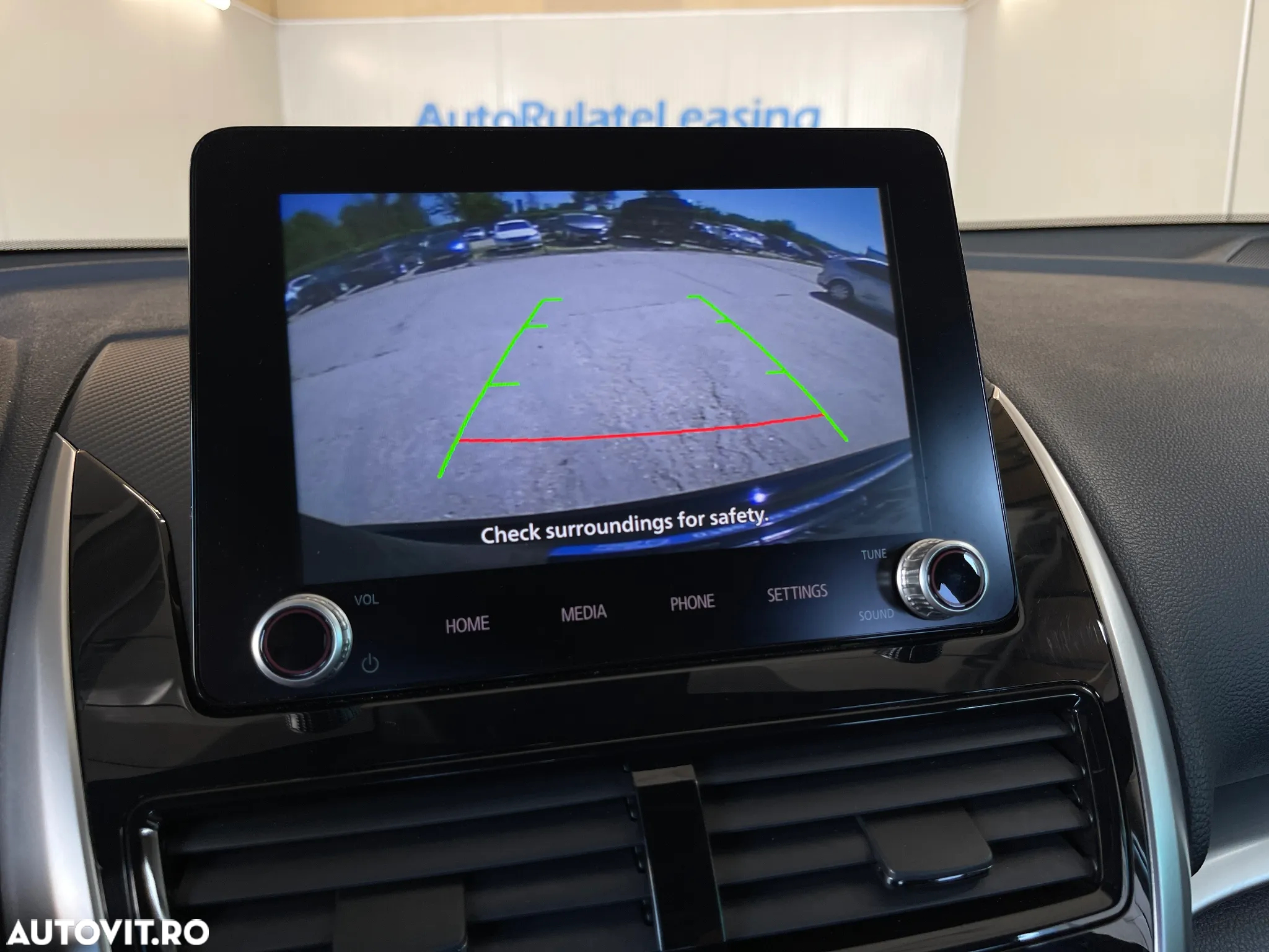 Mitsubishi Eclipse-Cross Plug-In Hybrid 4WD Plus Select - 13