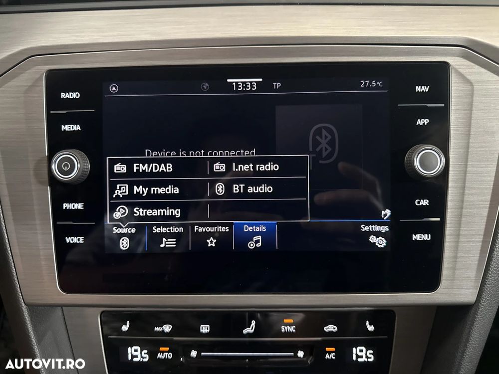 Volkswagen Passat - 20