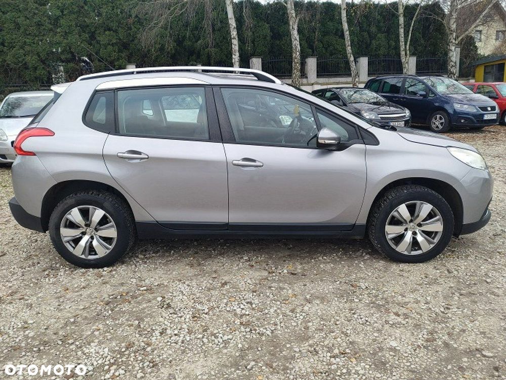 Peugeot 2008 - 11