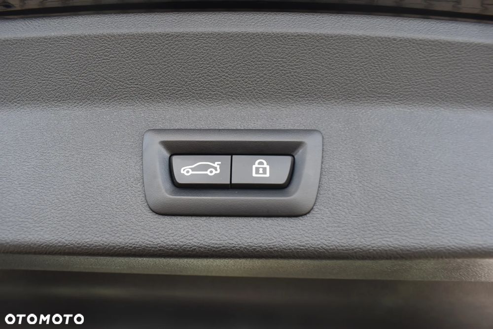 BMW X3 xDrive20i GPF Advantage - 14