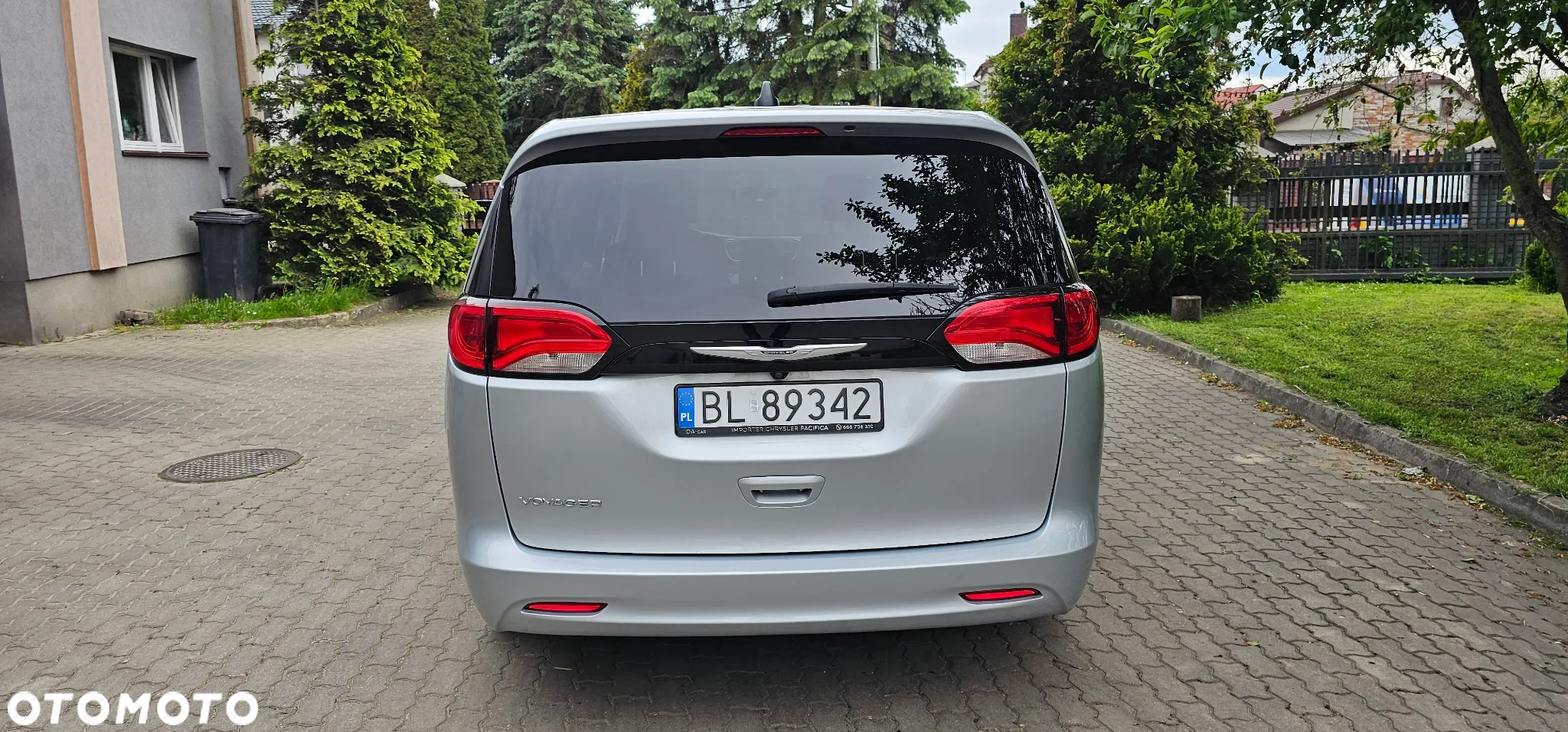 Chrysler Pacifica - 6