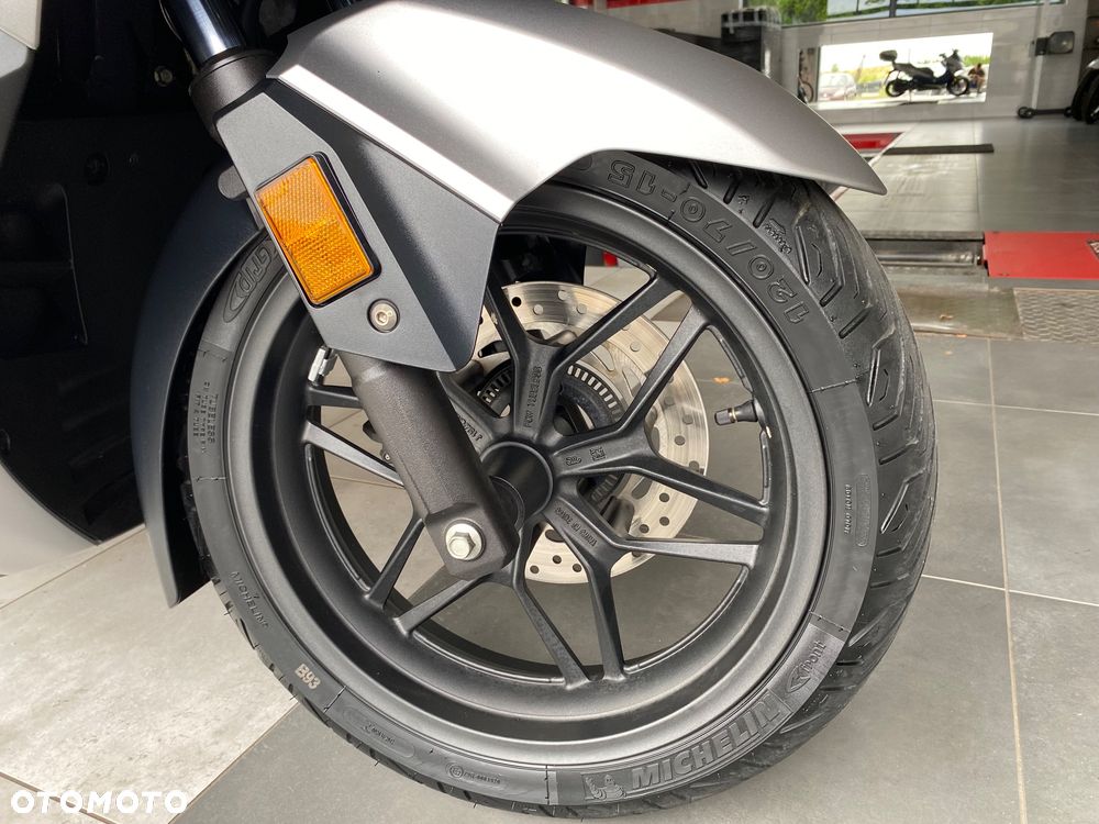 Honda NSS - 35