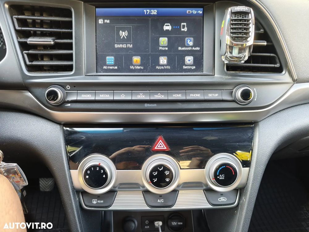 Hyundai Elantra 1.6 MPi Comfort - 5