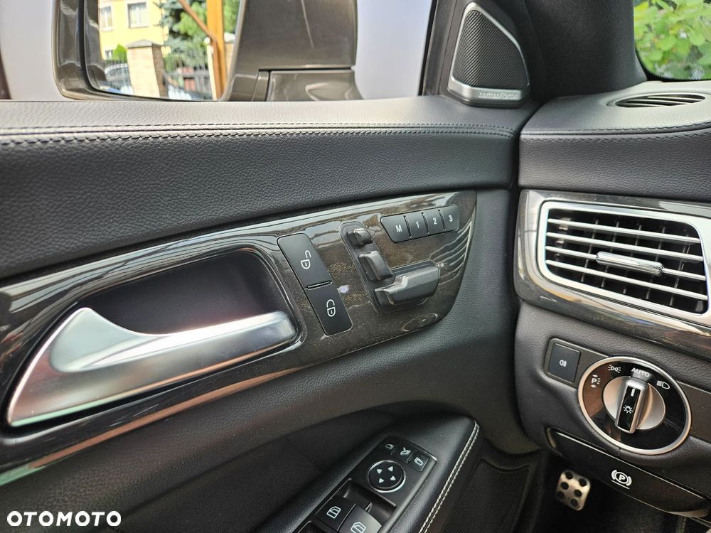 Mercedes-Benz CLS 350 CDI 4Matic 7G-TRONIC - 13