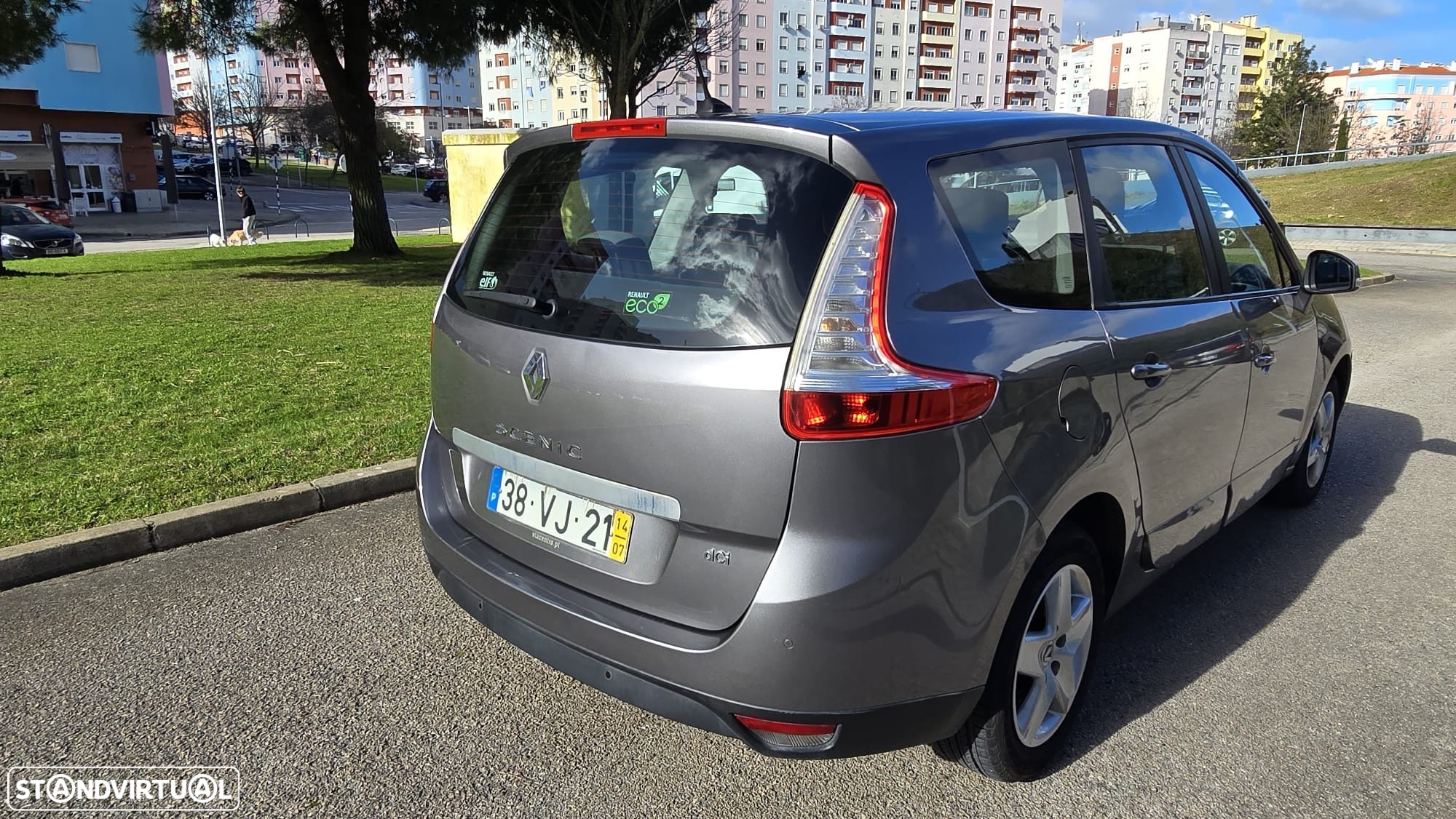 Renault Grand Scénic 1.5 dCi Dynamique S SS - 17