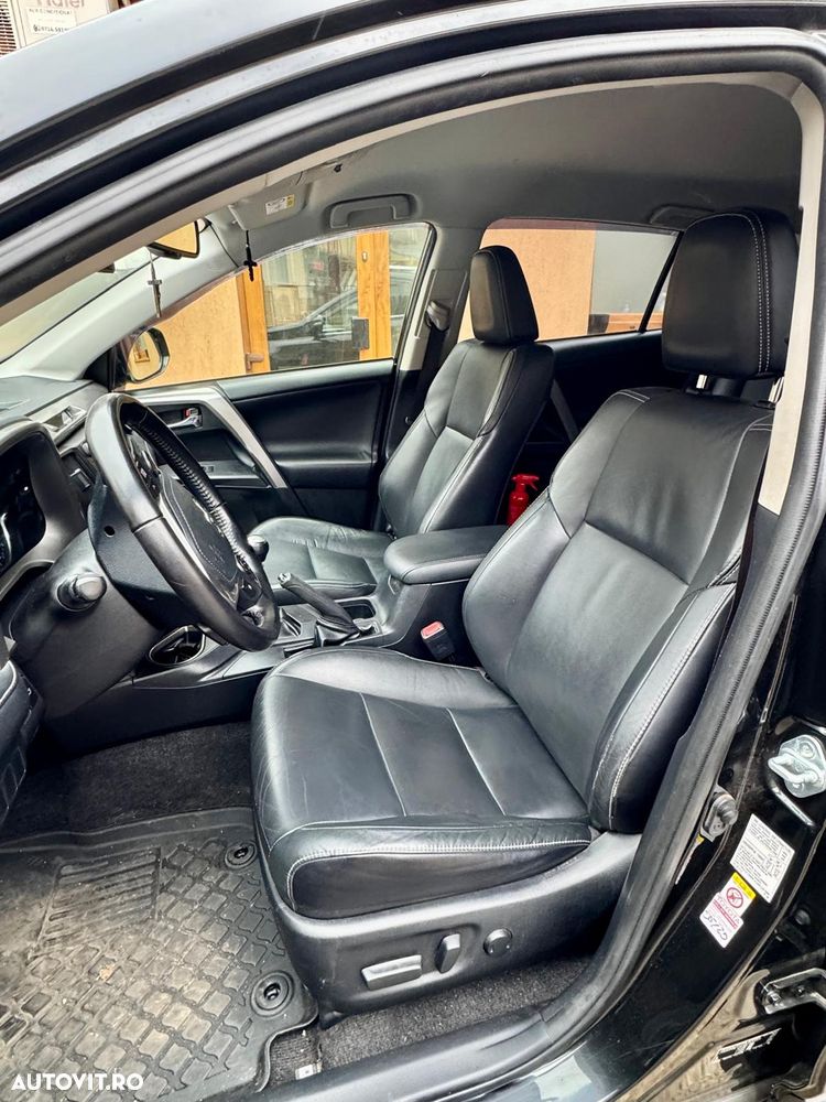 Toyota RAV4 2.0 D-4D 4x2 Start-Stop Executive - 8