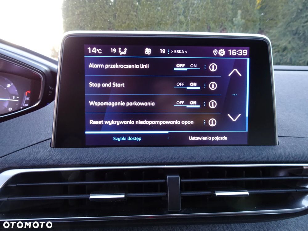 Peugeot 3008 1.5 BlueHDi Allure S&S - 28
