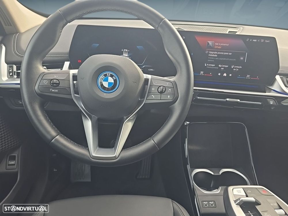 BMW iX1 eDrive20 xLine - 13