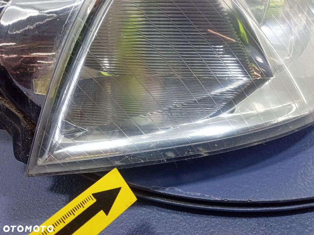 VW PASSAT B5 FL LIFT REFLEKTOR PRAWY LAMPA PRZÓD EU 20-6243 - 9