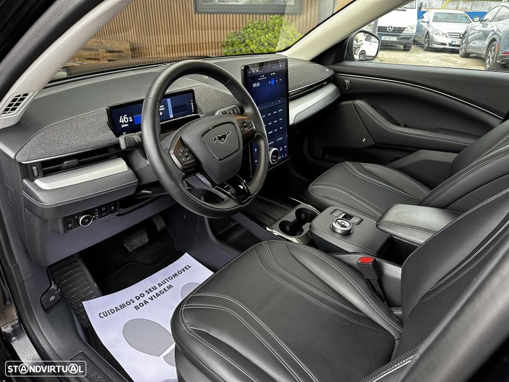 Ford Mustang Mach-E Standard - 21