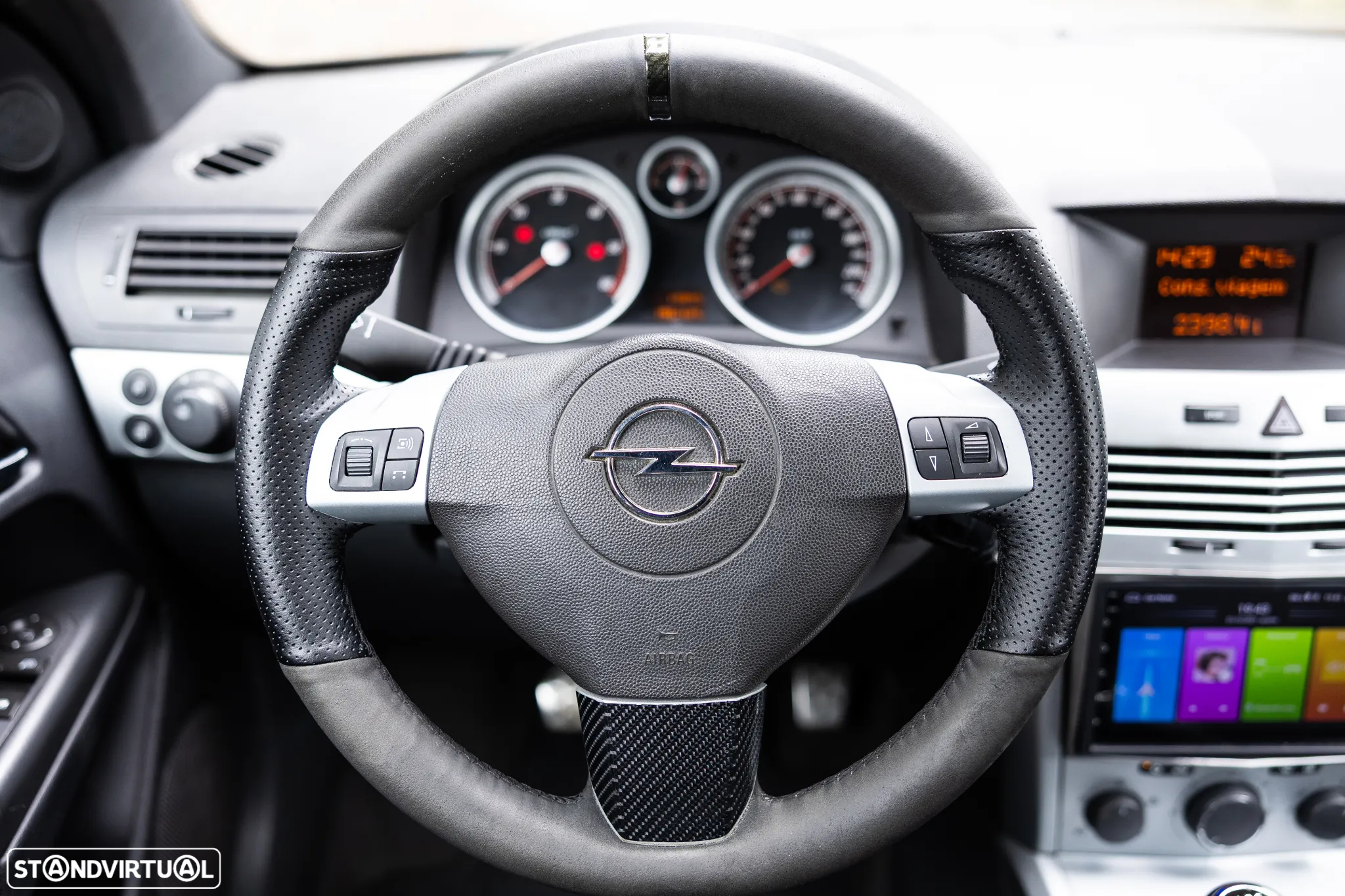Opel Astra GTC 1.7 CDTi - 8