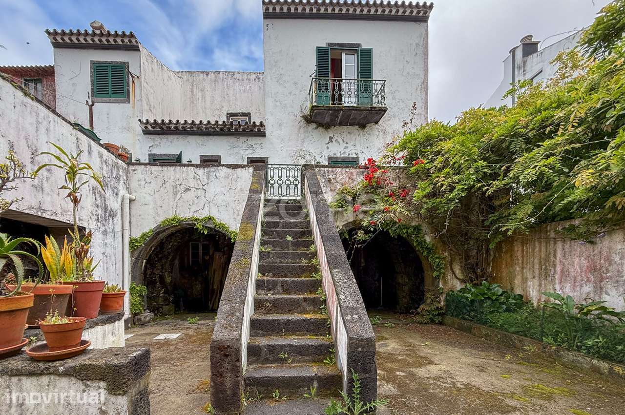 Edifício Habitacional Centenário em São Sebastião, Ponta Delgada - Grande imagem: 2/44