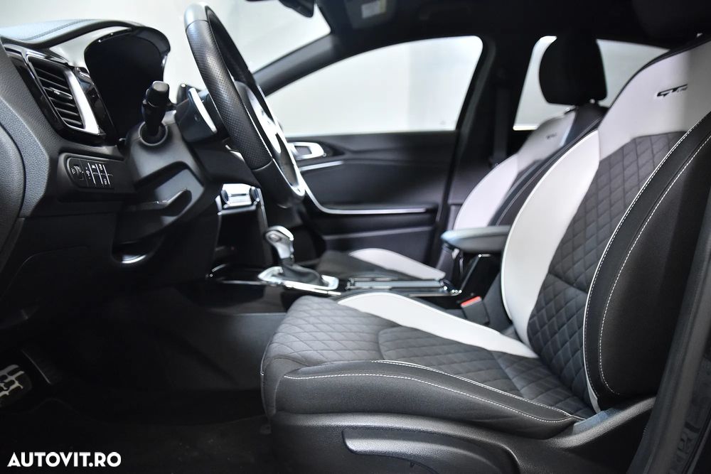 Kia Ceed 1.5 T-GDI GT Line - 23