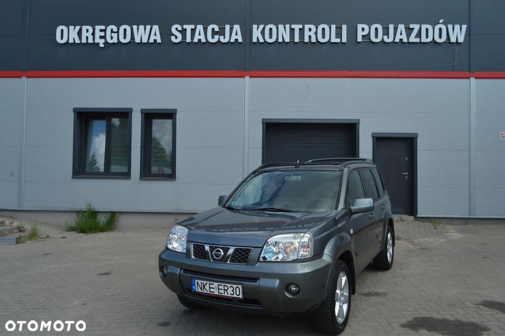 Nissan X-Trail 2.2 dCi 4x4 DPF Comfort - 1