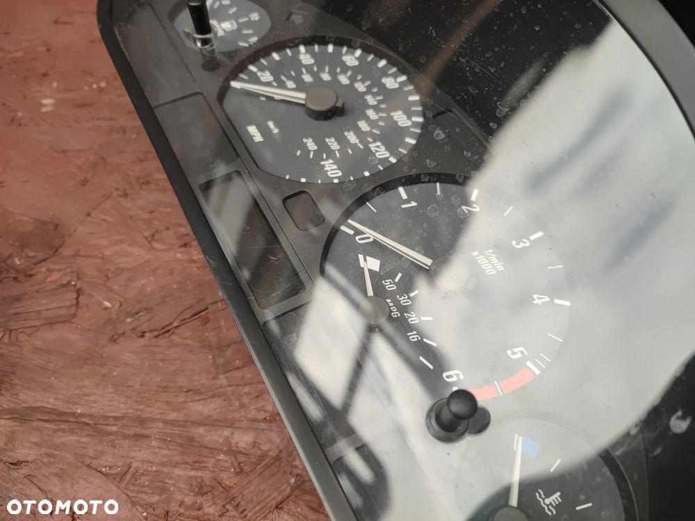 BMW E46 COUPE / CABRIO ORYGINALNY LICZNIK Z WERSJI ANGLIK MANUAL Z WERSJI DIESEL R4 O NR. 6 940 898  OEM SPRAWNY W 100% - 6