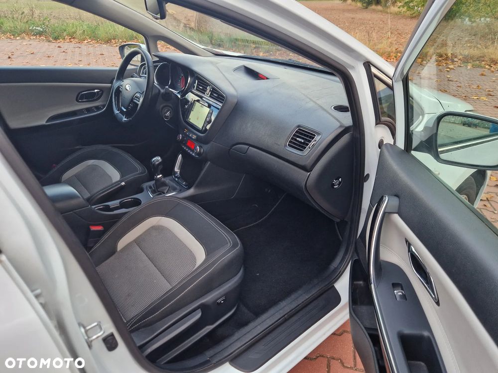 Kia Ceed 1.6 GDI Business Line - 15