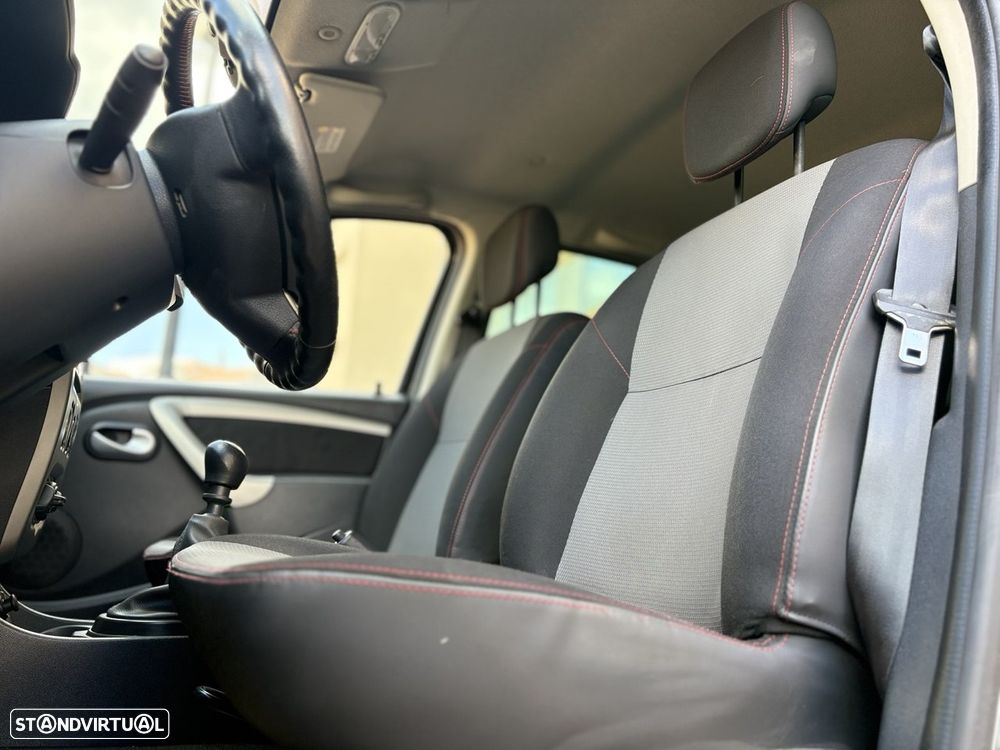 Dacia Duster 1.5 dCi SL Delsey - 11