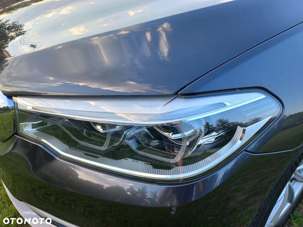 BMW Seria 5 520i - 33