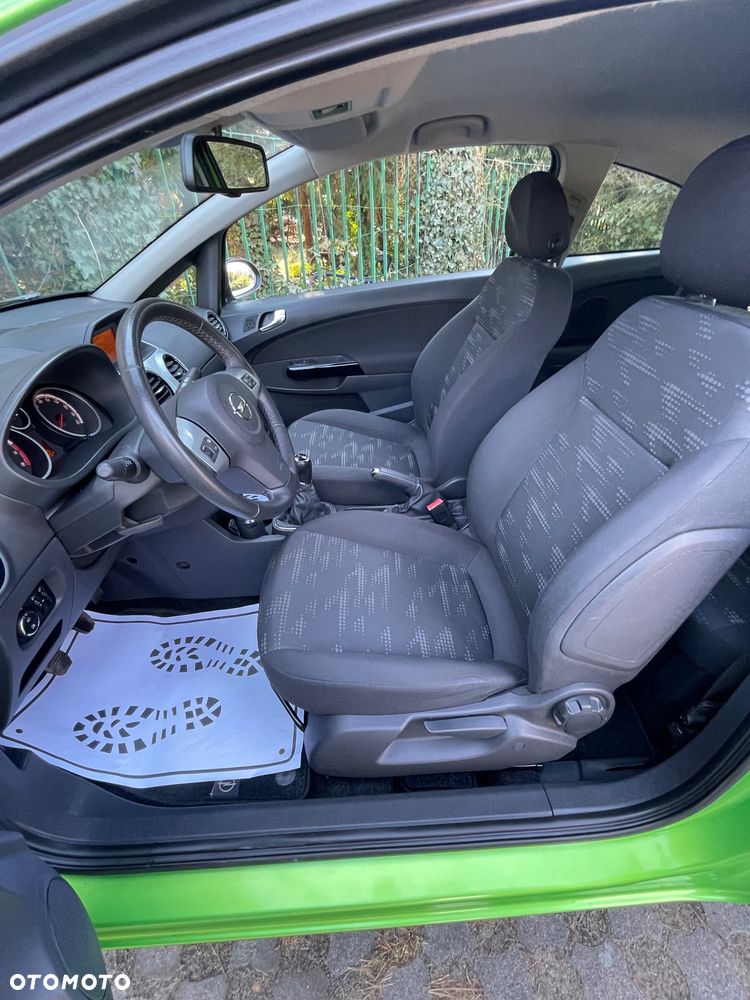 Opel Corsa - 19
