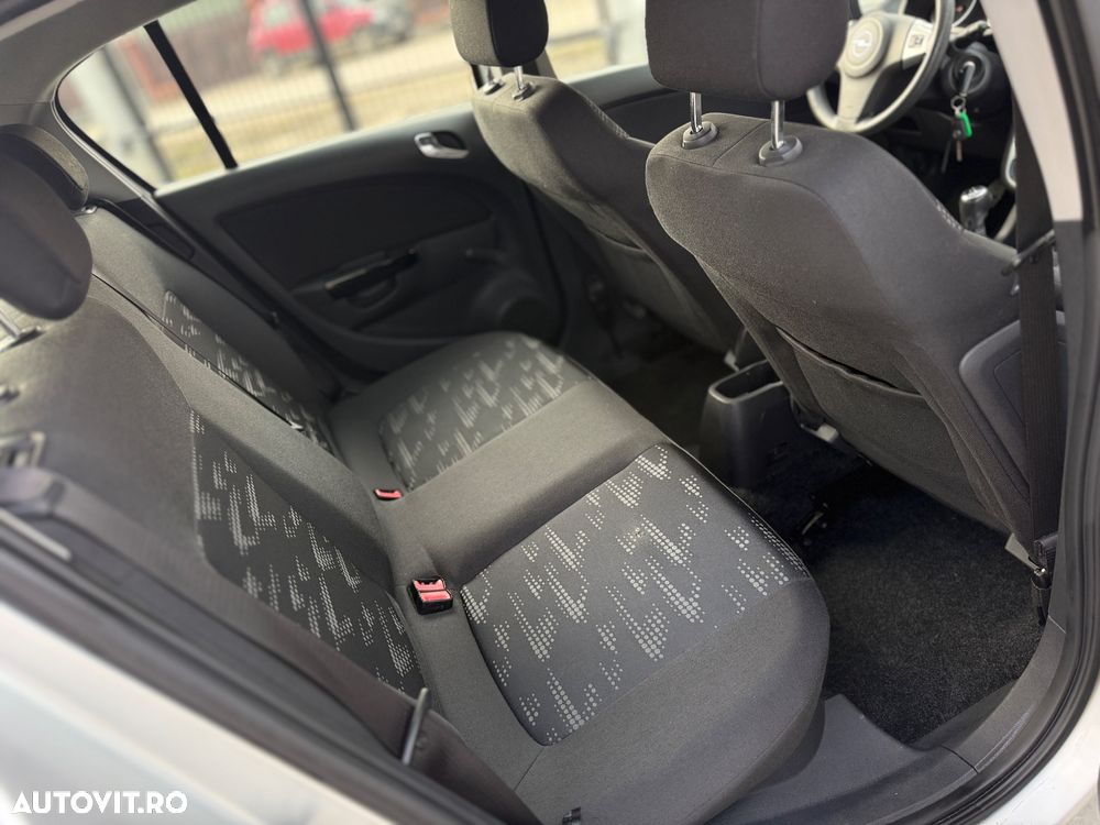 Opel Corsa 1.4 16V Innovation - 7