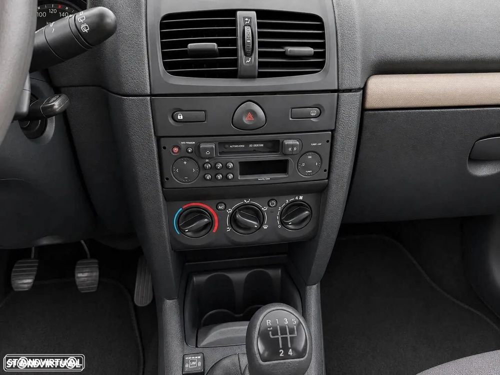 Renault Clio 1.2 Expression - 10