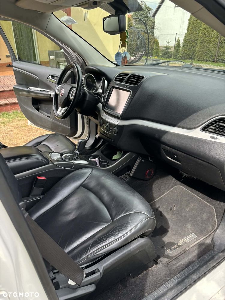 Fiat Freemont 2.0 Multijet Black Code AWD - 4